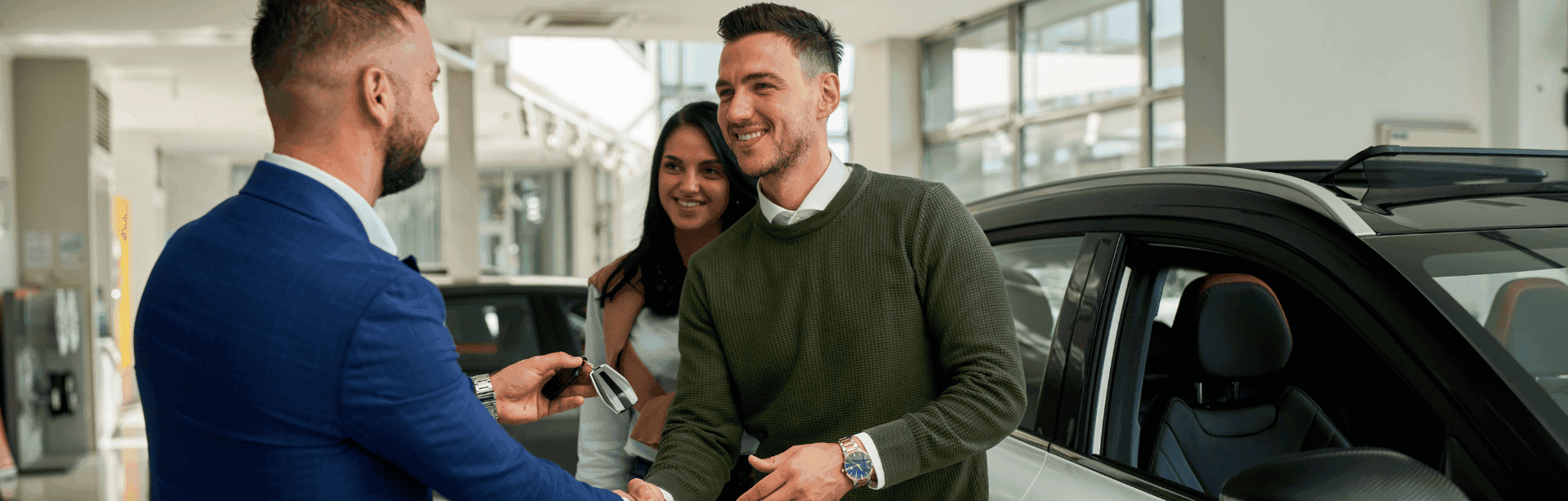 Why Choosing a Lexus Dealer Over Online Buyers is Wiser
